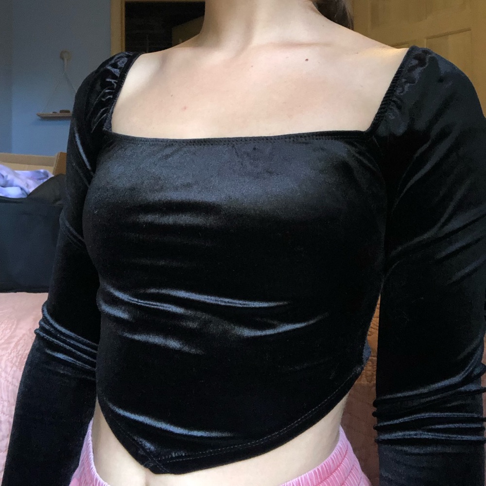 Black Velvet Cropped Long Sleeved Shirt